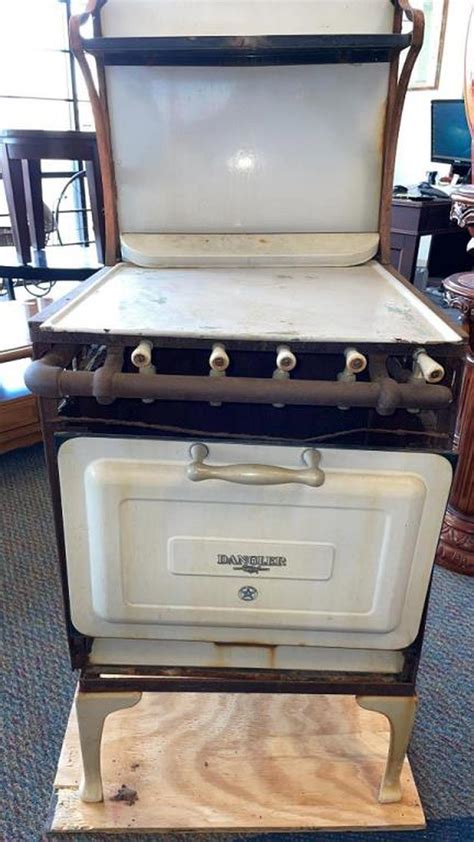dangler antique stove